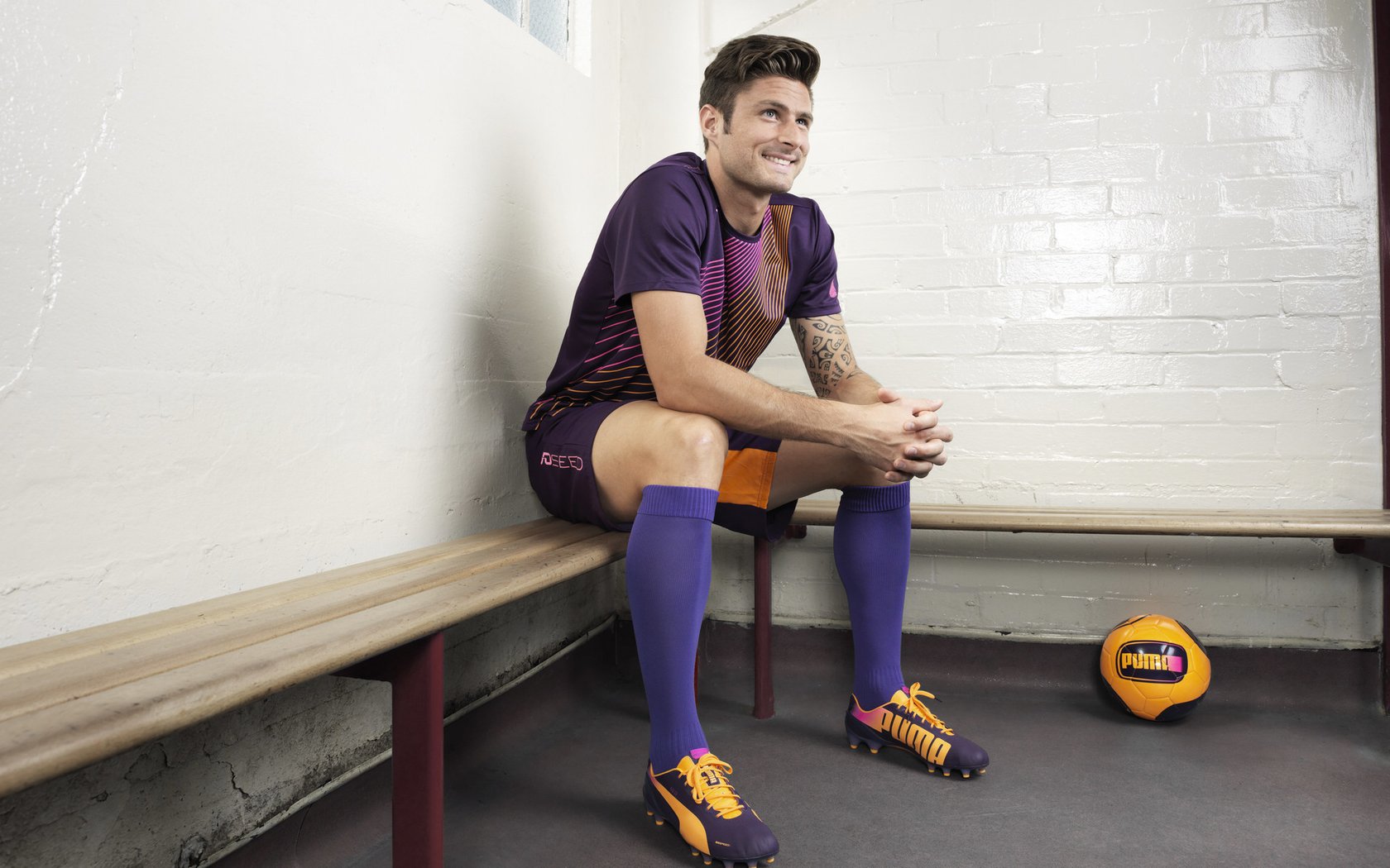 西汉姆联中场调度精准,铁锤帮争夺欧战资格,西汉姆联厉害吗